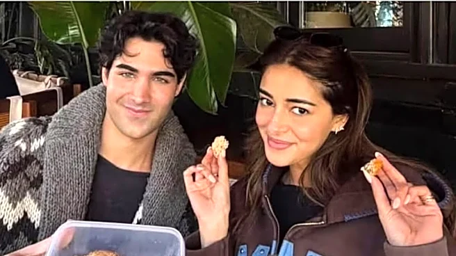 Ananya Panday Enjoys London Vacay With Akshay Kumar-Twinkle Khanna’s Son Aarav Bhatia | See PIC