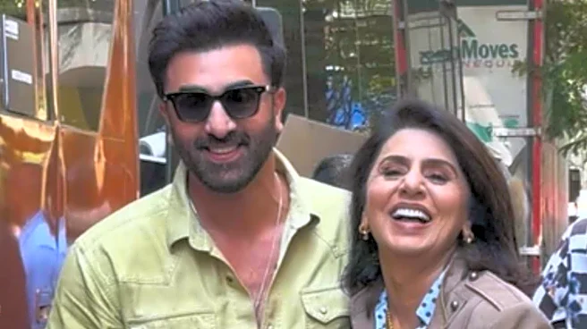 When Neetu Kapoor Described The Ideal Woman For Ranbir Kapoor: 'Jo Needle Ke Saath Mends The Family'