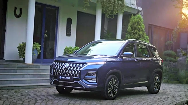 MG Hector facelift debuts at ₹12L: Check what's new