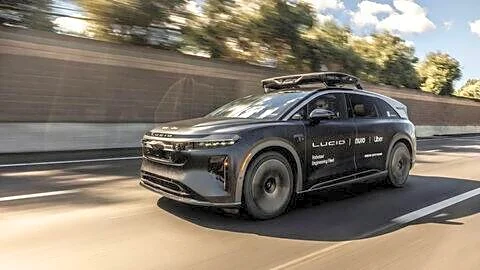 Uber and Nuro testing Lucid Gravity robotaxis in San Francisco