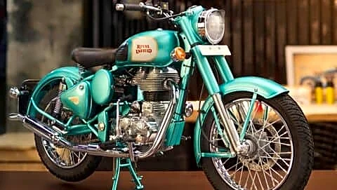 Royal Enfield adds 2 new shades to 1:3-scale Classic 500
