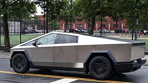 Tesla recalls 173 Cybertrucks over 18-inch steel wheel stud defect