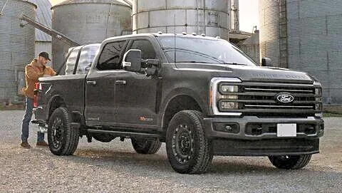 Ford 2027 Super Duty gets 7.3L Godzilla V-8 standard