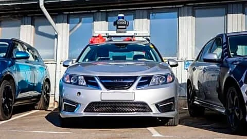 Saab's last 8 cars to be auctioned amid NEVS shutdown