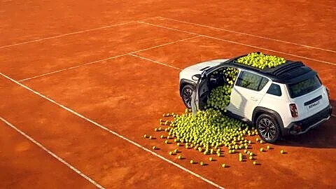 Renault unveils 4 E-Tech Plein Sud EV with opening roof