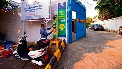 India extends PM e-drive electric 2-wheeler subsidies through July 2026