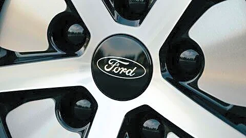 Ford recalls nearly 420,000 SUVs over front seat belt malfunction