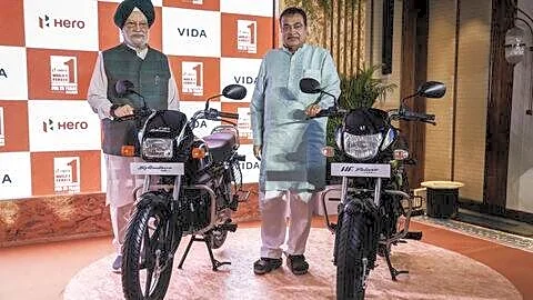 Hero MotoCorp cuts Splendor+ Flex and HF Deluxe Flex ₹4,000