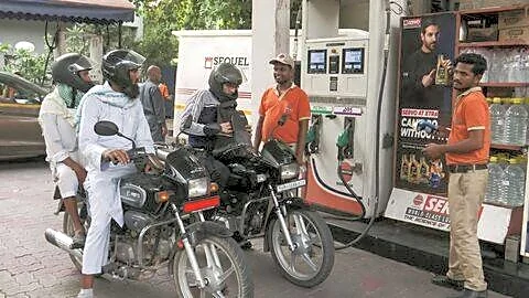 Mumbai introduces E85 fuel priced at ₹91.18 per liter