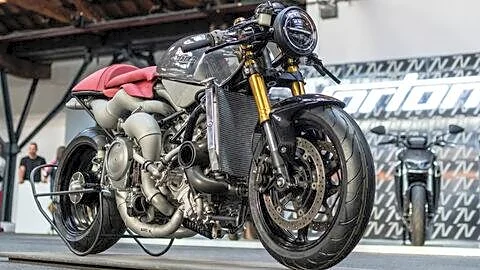 Veloce Motorcycles unveils 280hp 1,000cc 2-stroke Aperion in London