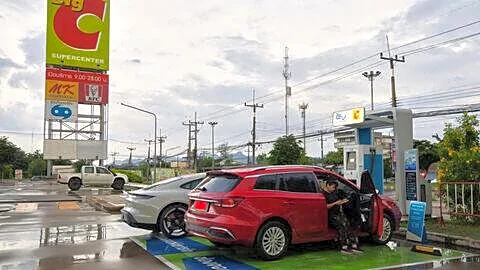India's EV sales expected to top 3L units in 2026
