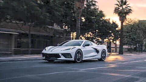 Chevrolet 2027 Corvette Stingray hits 322km/h in standard 1LT