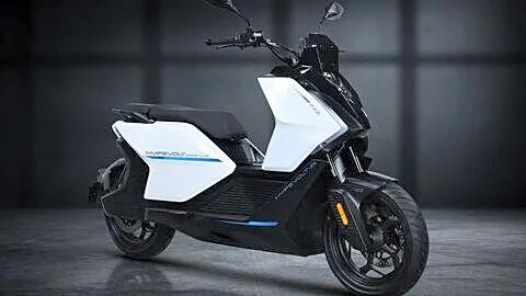 Keeway launches Hypevolt-R electric scooter in India at ₹1.99L