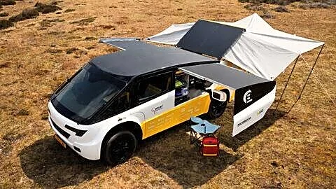 Netherlands student engineers unveil Stella Juva, world's 1st solar-powered ambulance
