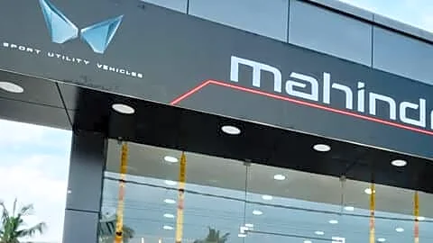 Mahindra unveils BLAZO i-TRK with iFuelSmart AI 48-hour uptime guarantee