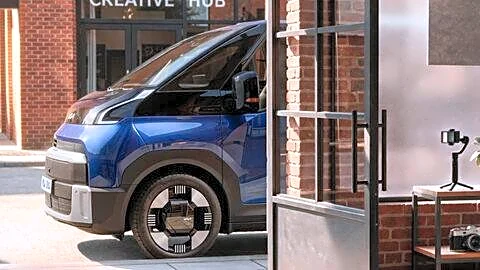 Kia teases electric PV7 van for IAA Hannover debut