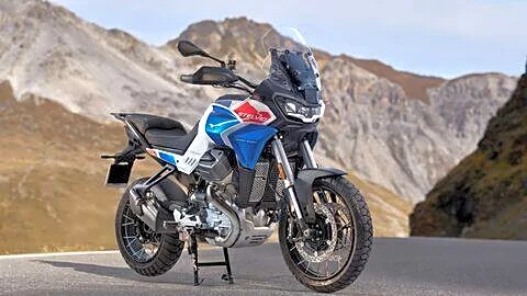 Moto Guzzi unveils Stelvio Duecento Tributo limited to 2,758 units