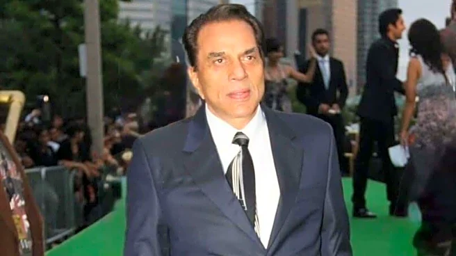 Dharmendra was recovering; ventilator was to come off: Saira Banu