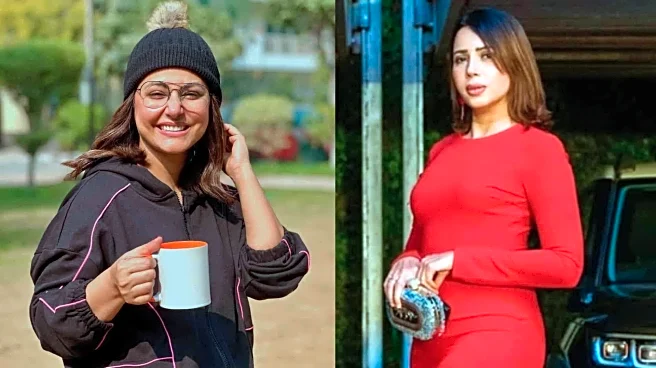 'Lung cancer toh...': Rozlyn Khan mocks Hina over pollution comment