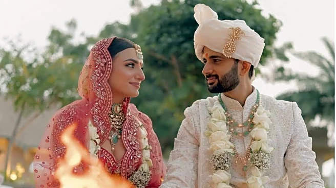 Singer Prakriti Kakar, Vinay Anand to host Mumbai reception today