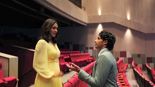 'Do Deewane Seher Mein' trailer: Siddhant-Mrunal explore imperfect romance
