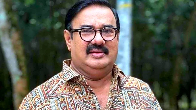 Malayalam actor Maniyanpilla Raju involved in hit-and-run accident