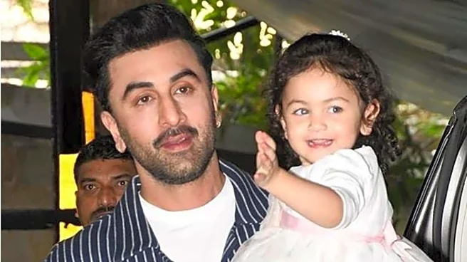 Ranbir-Rishi Kapoor had a 'glass wall' between them?