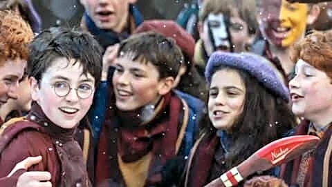 'Finding Harry' documentary previews 'Harry Potter' reboot and cast