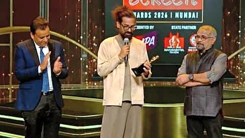 Johray wins Best Production Design 'Dhurandhar' at Chetak Screen Awards