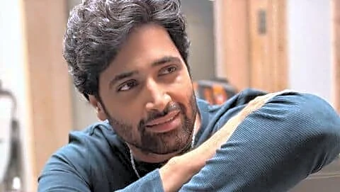 Actor Sesh performs drifting and other stunts in 'Dacoit'