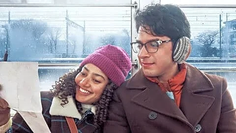 Pallavi marks Hindi debut in 'Ek Din' opening May 1