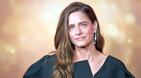 Peet says she is cancer-free after lumpectomy and radiation