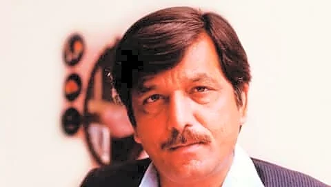 Veteran Bollywood actor Kapoor dies aged 80 after hospital stay