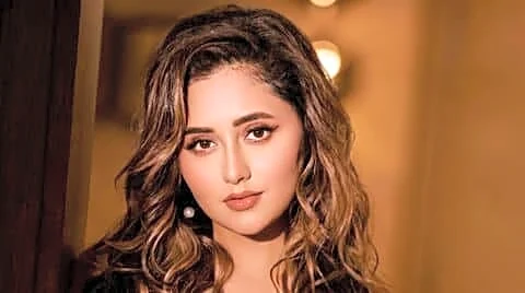Desai says theater actors struggle to get recognition and dues