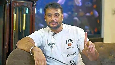 Karnataka High Court asks center to curb Thoogudeepa media spectacle