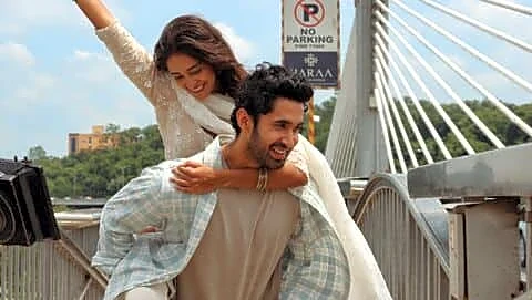 'Chand Mera Dil' given U/A 16+ after 96-second lip-lock cut