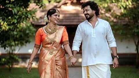 Nair and Mohan wed at Guruvayur Temple, share moments online