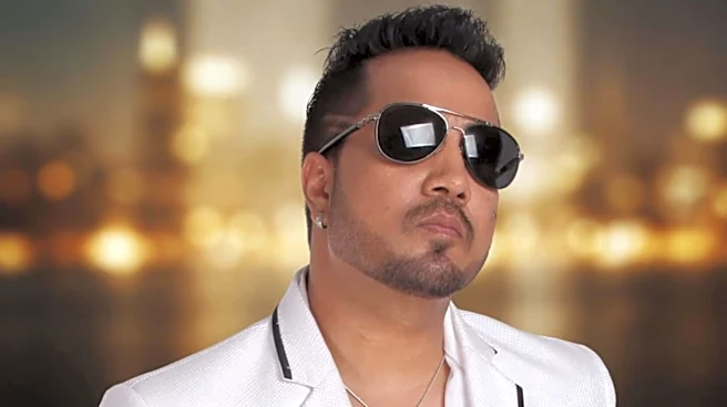 'I'll personally talk...': Mika Singh backs Ranveer amid ban row