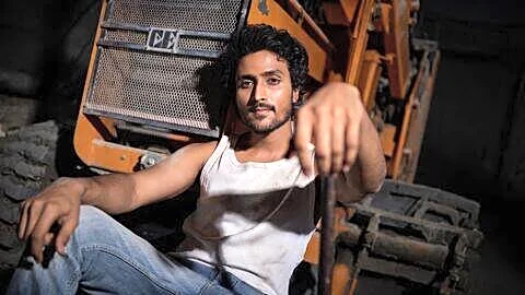 Actor Ayaan secures acting debut in Singeetham film 'Sing Geetham'