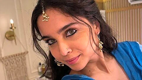 Sharvari posts Instagram thanks after 'Main Vaapas Aaunga' success