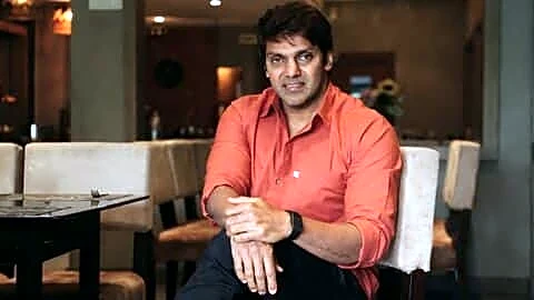Actor Arya to debut as lead in Malayalam 'Ananthan Kaadu'