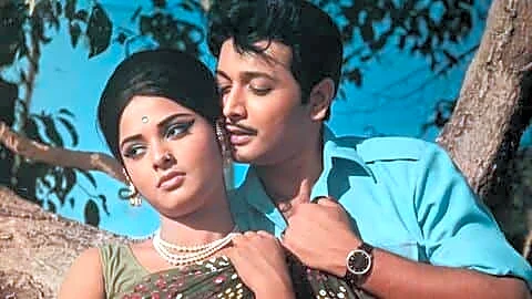 Nawathe told Biswajeet to kiss Rekha for 'Anjana Safar' publicity