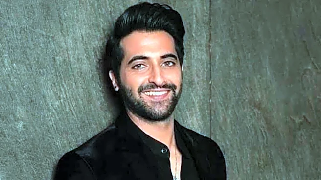 'Surreal': Akshay Oberoi on working with SRK in 'King'