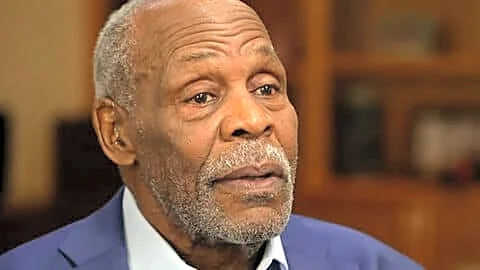 Glover reveals Alzheimer's diagnosis after 2022 honorary Oscar, thanks family