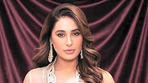 Fakhri makes Telugu debut in 'Nenu Ready' directed by Rao