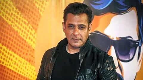 Khan sells 758 sq ft Bandra flat for 3.5cr