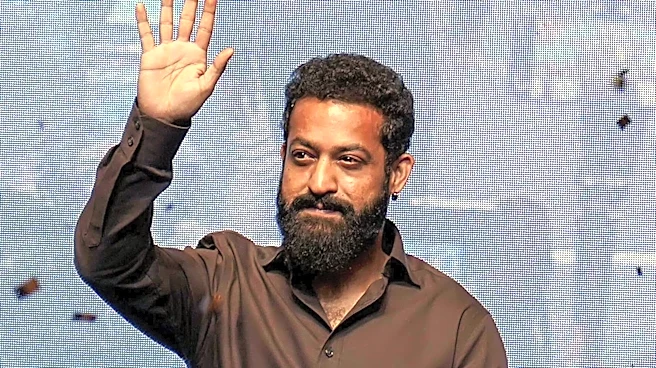 Jr NTR set for shoulder surgery after 'Dragon' injury