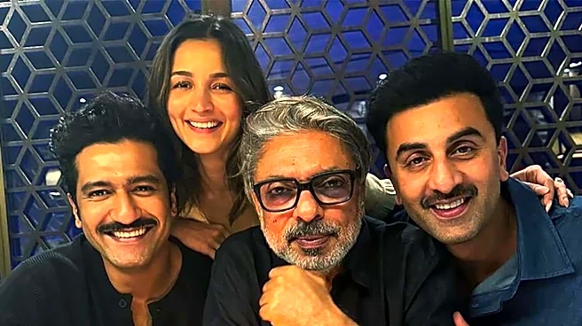 Sanjay Leela Bhansali wraps up 'Love&War' shoot