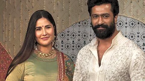 Kaif's Mumbai Ganpati appearance sparks online debate over postpartum look