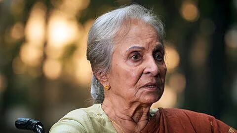 Rehman returns as Putlibai opposite Bajpayee's Gandhi in Mishra film